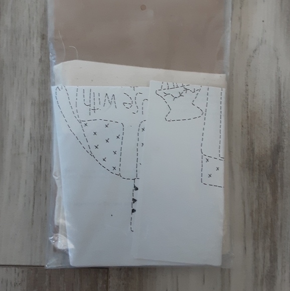 House Cat Embroidery Cross Stitch Kit Calico Station - Picture 2 of 3